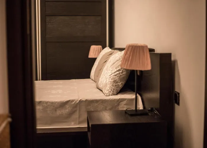 Octagon Apartments, Nilie Hospitality Mgmt